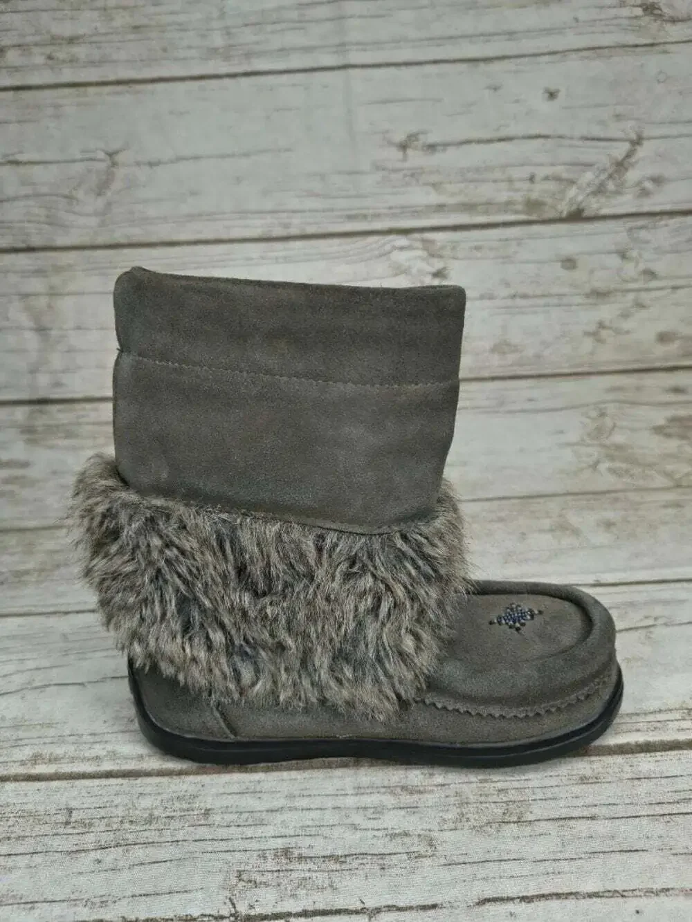 Manitobah Mukluks Gray Fur Trim Waterproof Winter Boots Youth Size 1